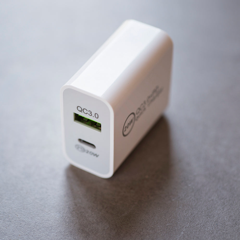 MagnetMount USB-C Charge Block