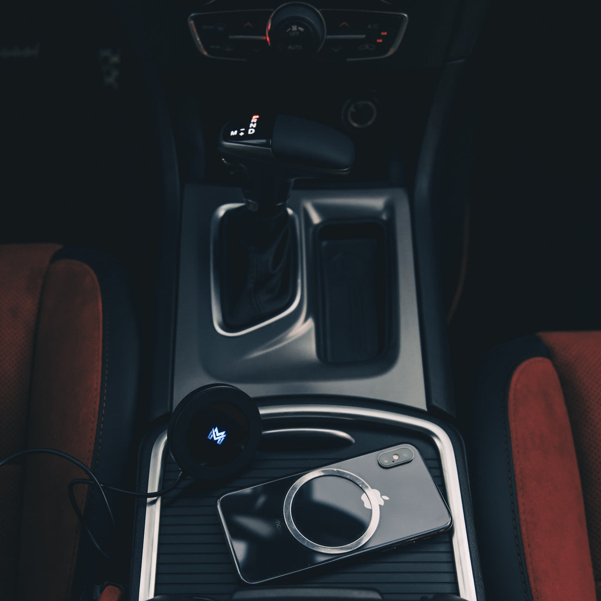 Wireless Charging MagSafe® MagnetMount