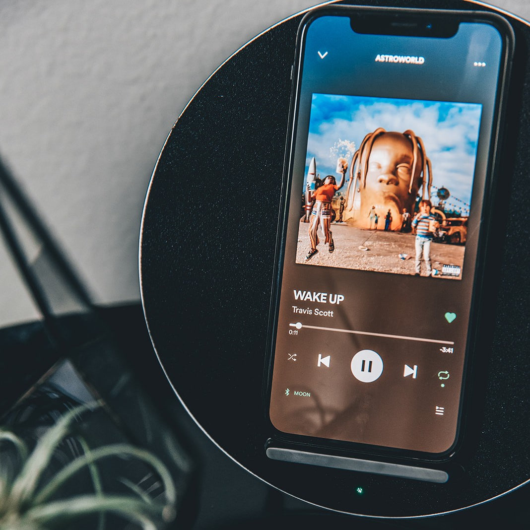 Wireless Charging Speaker