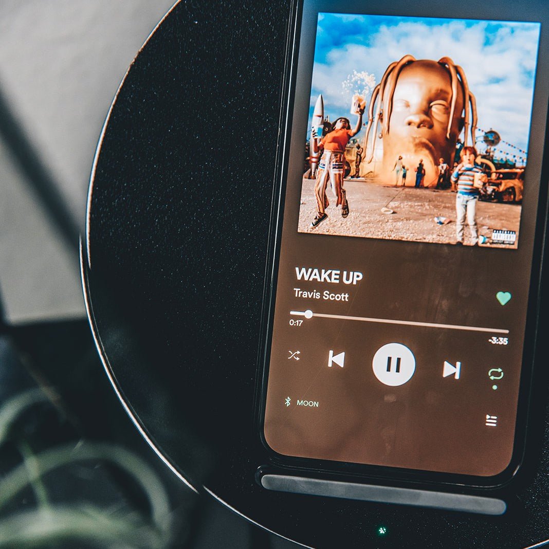 Wireless Charging Speaker