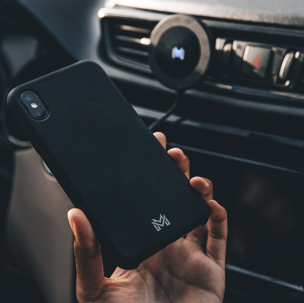 MagnetMount Slim Magnetic Phone Case